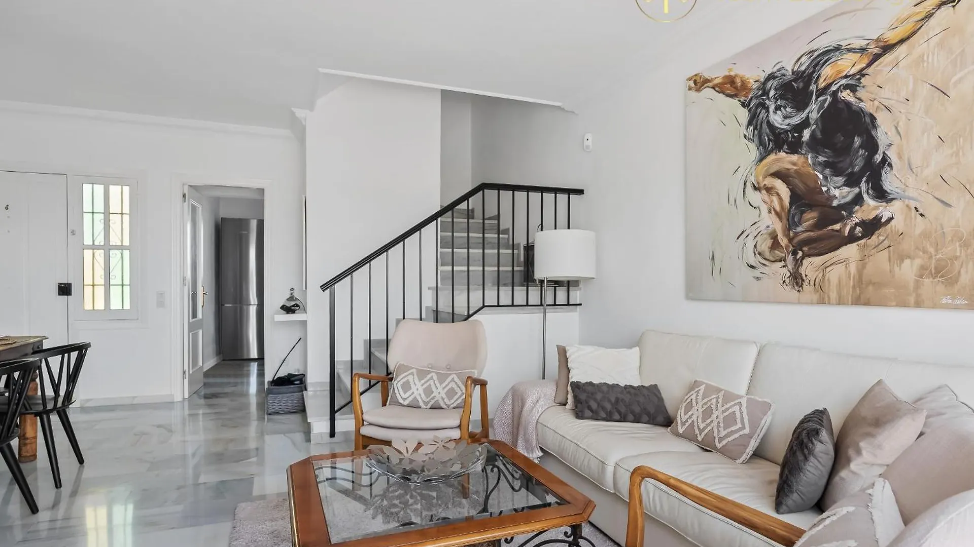Chic Retreat With A Spacious Garden, Near Burriana Beach Nerja Holiday home