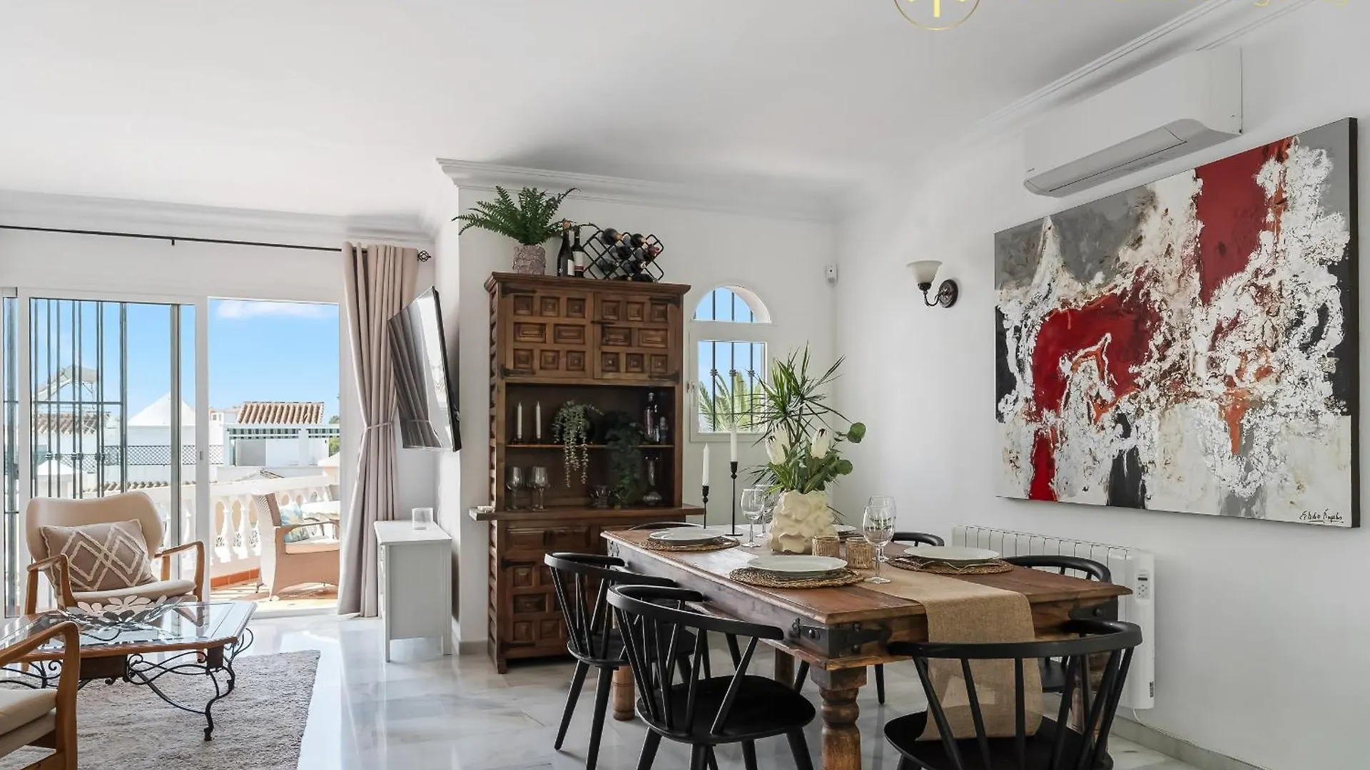 Chic Retreat With A Spacious Garden, Near Burriana Beach Nerja 0*,