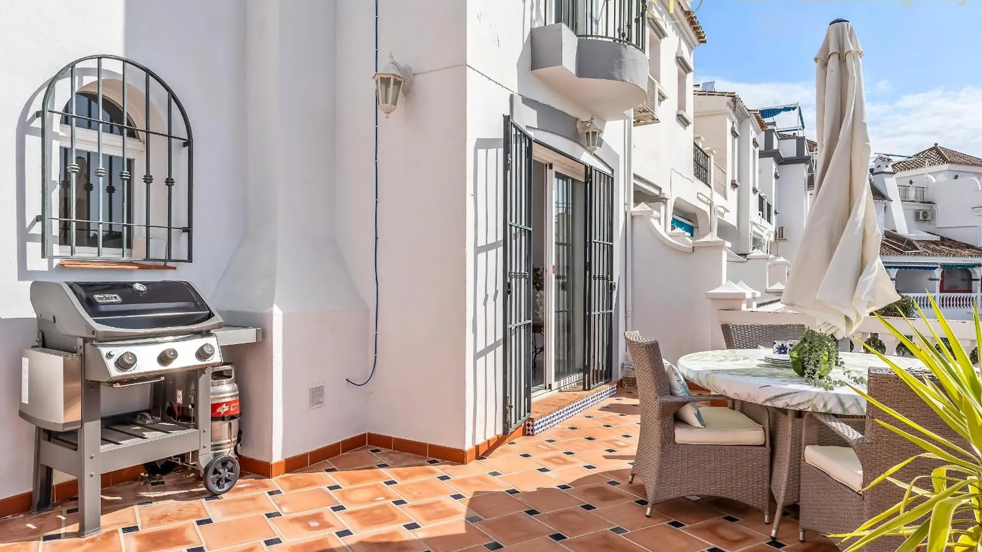 Holiday home Chic Retreat With A Spacious Garden, Near Burriana Beach Nerja